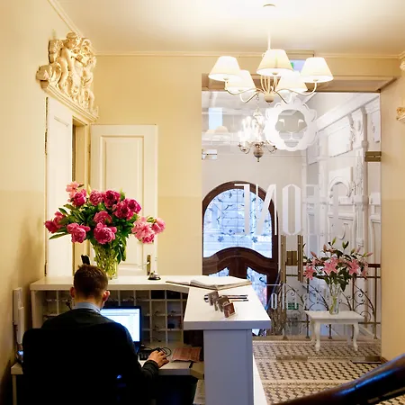 塞拉利昂公寓式酒店