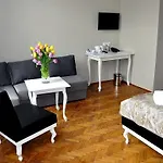 Leone Апарт-отель 3*