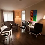 Apart Otel Leone 3*