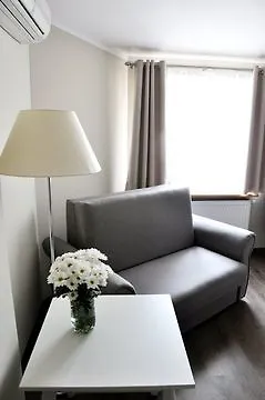 Leone Apartmanhotel 3*