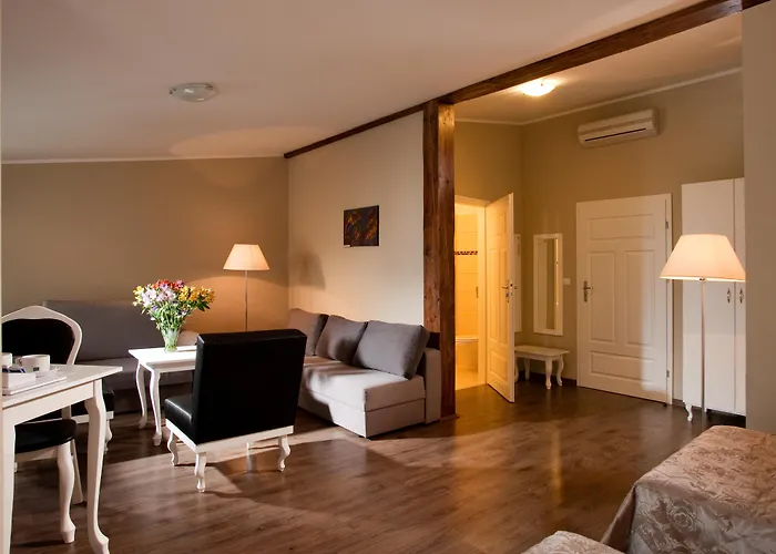 Leone Apartahotel Cracovia