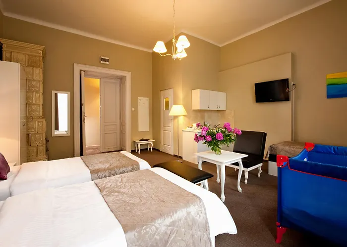 Leone Apartahotel 3*